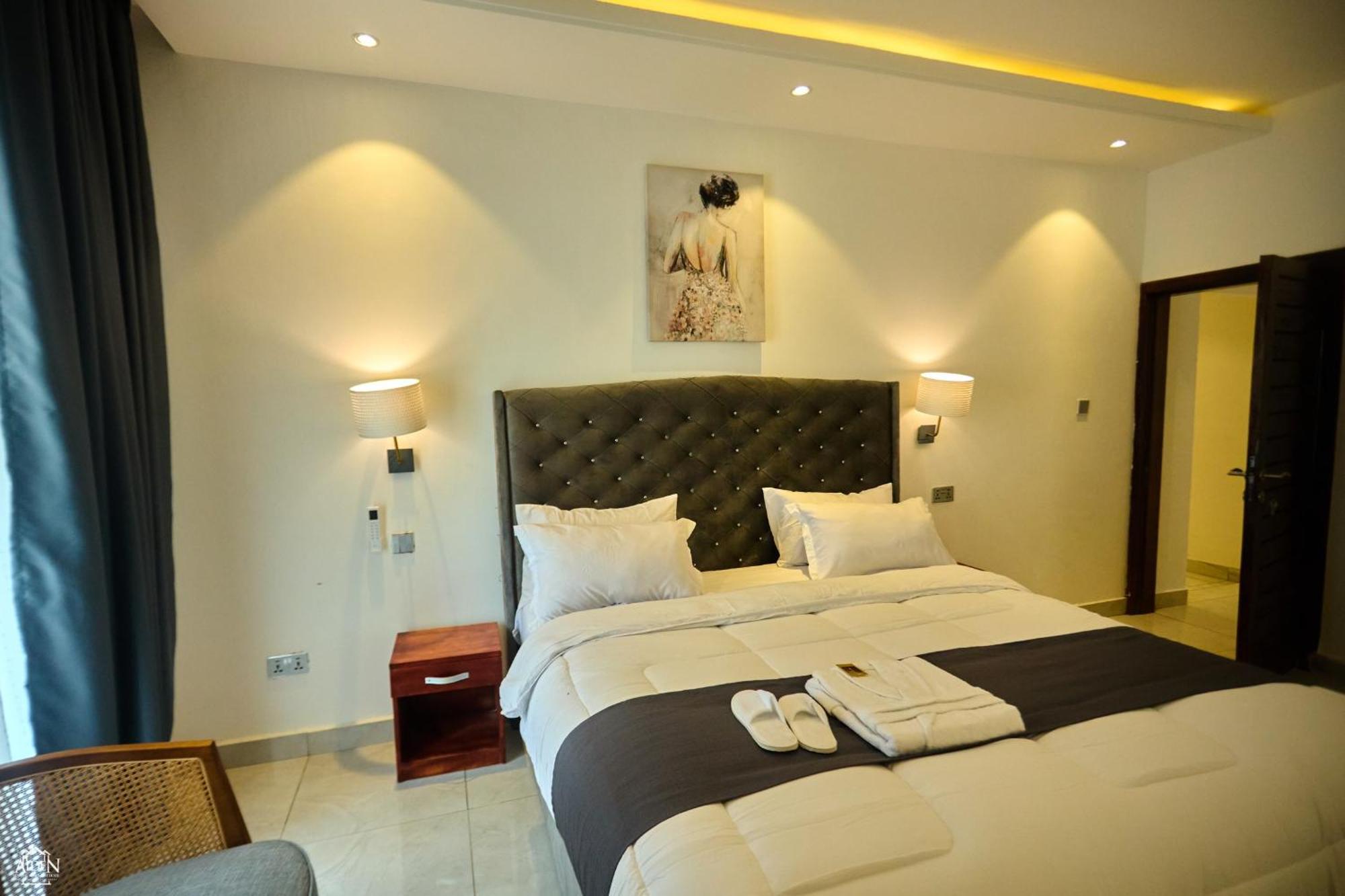 Aiden Homes And Apartments Hotel Koforidua Esterno foto